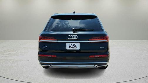 2022 Audi Q7 55 Premium Plus
