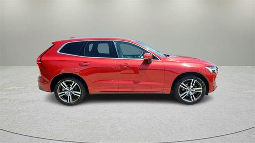 2019 Volvo XC60 T5 Momentum
