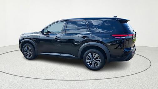 2022 Nissan Pathfinder S