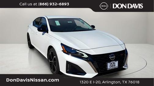 2025 Nissan Altima SR