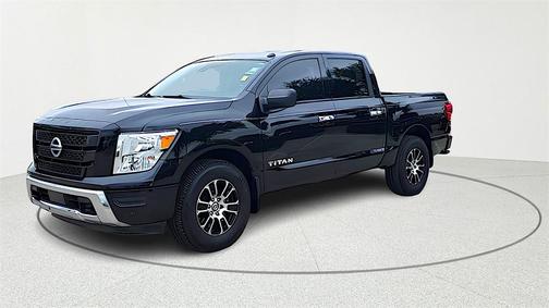 2021 Nissan Titan SV