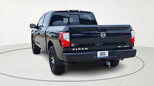 2021 Nissan Titan SV