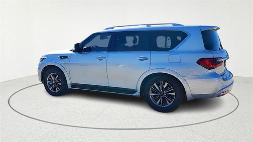 2021 INFINITI QX80 Luxe