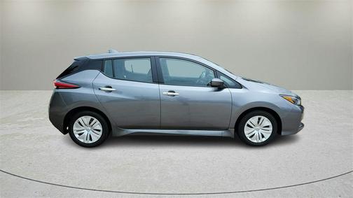 2023 Nissan Leaf S