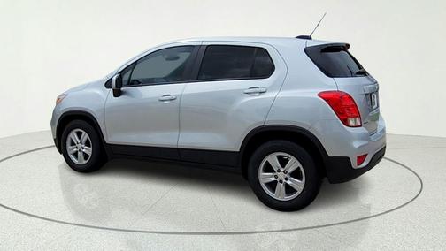 Silver Ice Metallic 2022 Chevrolet Trax LS