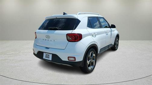 2022 Hyundai VENUE SEL