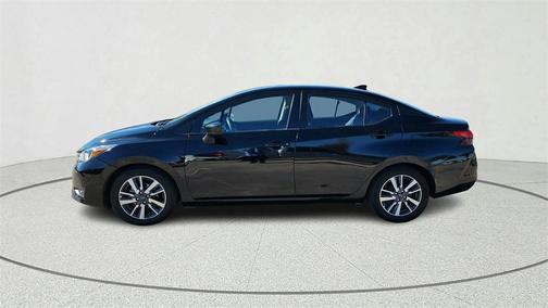 2023 Nissan Versa 1.6 SV