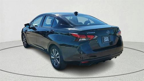 2023 Nissan Versa 1.6 SV