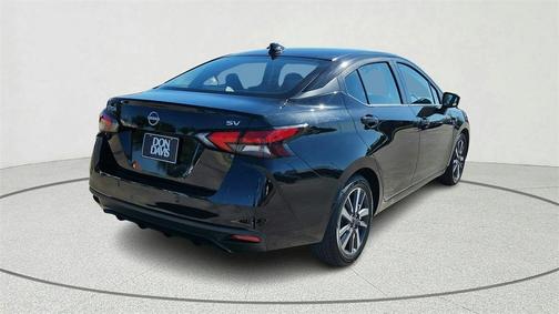 2023 Nissan Versa 1.6 SV