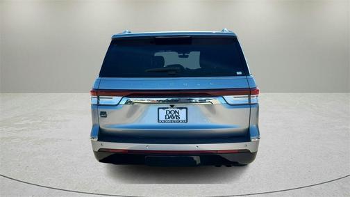 2023 Lincoln Navigator Standard