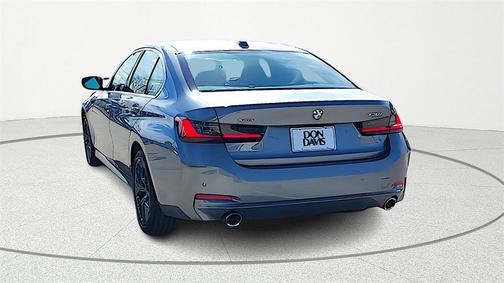 2025 BMW 330 i xDrive