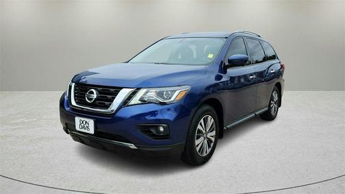 2017 Nissan Pathfinder SL