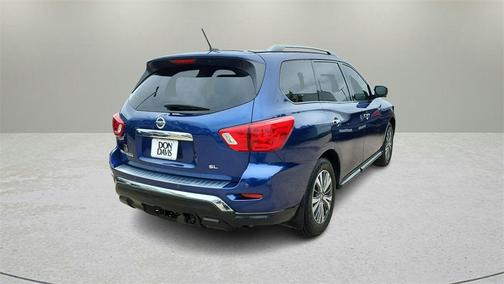 2017 Nissan Pathfinder SL