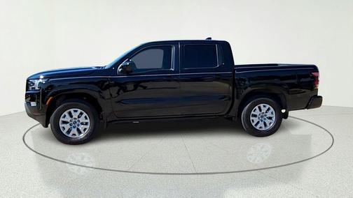 Black 2024 Nissan Frontier SV