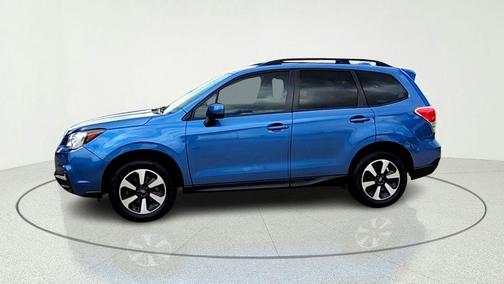 Quartz Blue Pearl 2017 Subaru Forester 2.5i Premium