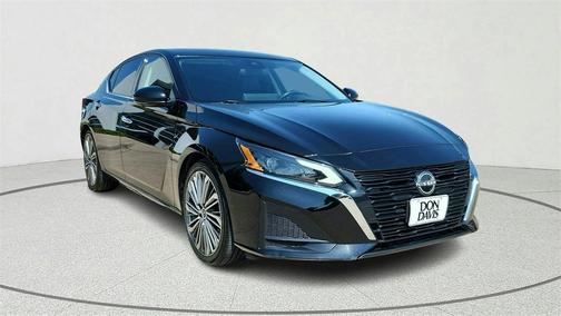 2023 Nissan Altima 2.5 SL