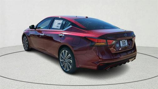 2025 Nissan Altima SL
