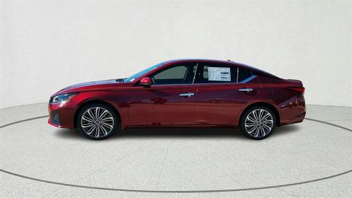2025 Nissan Altima SL