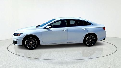 Summit White 2024 Chevrolet Malibu LT
