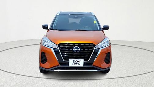2022 Nissan Kicks SV