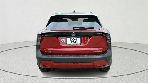 2025 Nissan Kicks SR
