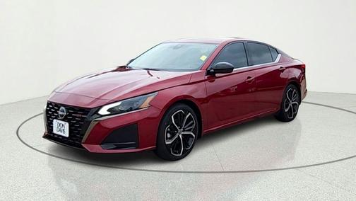 Scarlet Ember 2024 Nissan Altima 2.5 SR