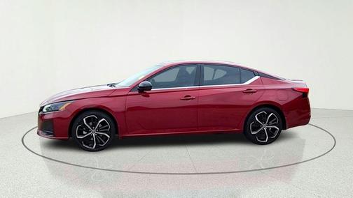 Scarlet Ember 2024 Nissan Altima 2.5 SR