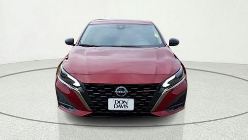 Scarlet Ember 2024 Nissan Altima 2.5 SR