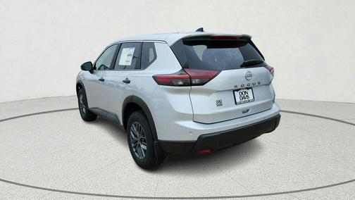 Brilliant Silver Metallic 2025 Nissan Rogue S