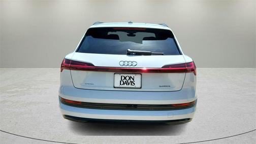 2021 Audi e-tron Premium