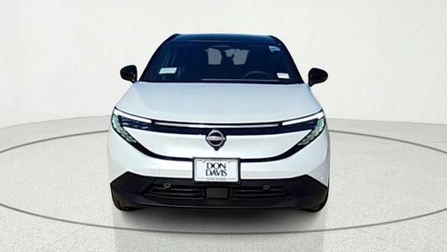 White / Black 2026 Nissan Leaf PLATINUM+