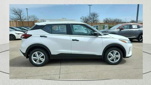 Fresh Powder 2025 Nissan Kicks Play S