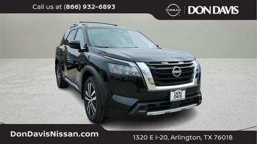 2025 Nissan Pathfinder Platinum