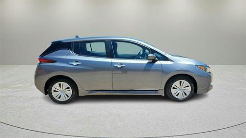 2023 Nissan Leaf S