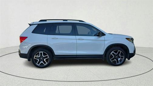 Platinum White Pearl 2022 Honda Passport Elite