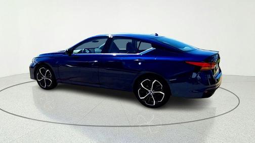 Deep Blue Pearl 2024 Nissan Altima 2.5 SR