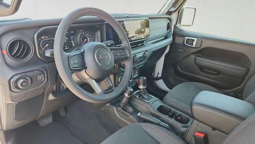 Bright White Clearcoat 2026 Jeep Wrangler Rubicon
