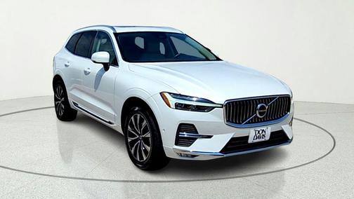 White 2023 Volvo XC60 B5 Plus Bright Theme
