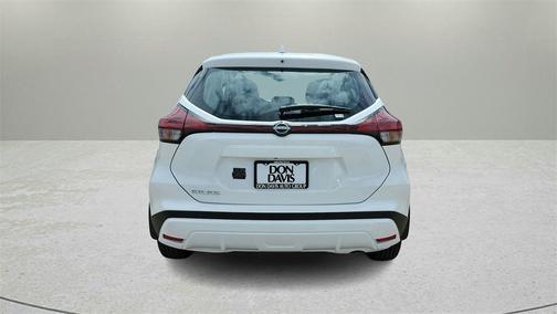 2025 Nissan Kicks Play S