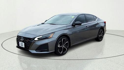 Gun Metallic 2023 Nissan Altima 2.5 SR