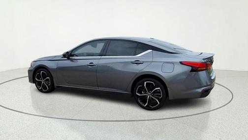 Gun Metallic 2023 Nissan Altima 2.5 SR