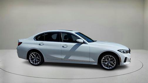 2025 BMW 330 i xDrive