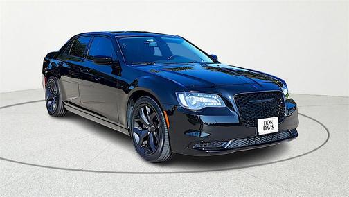 2022 Chrysler 300 Touring
