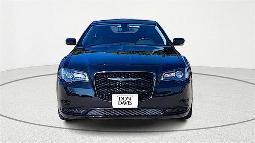 2022 Chrysler 300 Touring