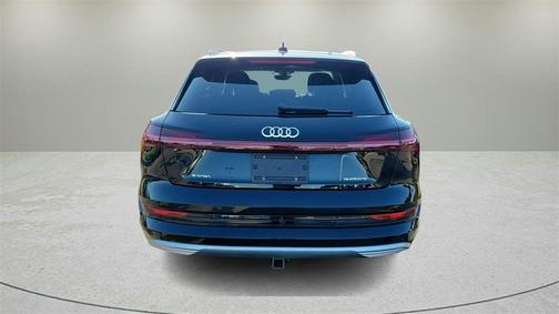 2021 Audi e-tron Premium