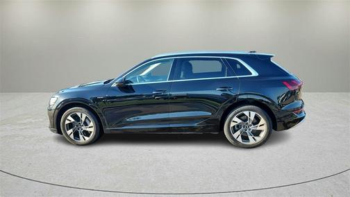 2021 Audi e-tron Premium