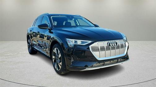 2021 Audi e-tron Premium