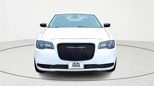 2022 Chrysler 300 Touring
