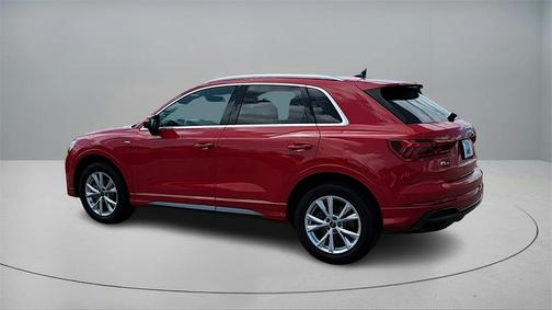 2022 Audi Q3 45 S line Premium