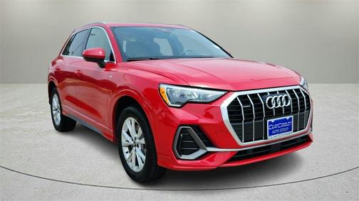 2022 Audi Q3 45 S line Premium